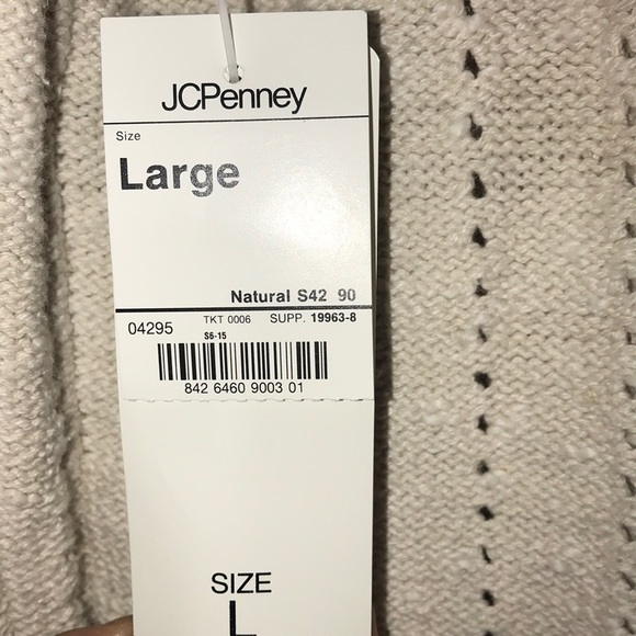 NWT Hunt Club women’s v neck sweater size large. - Picture 4 of 4